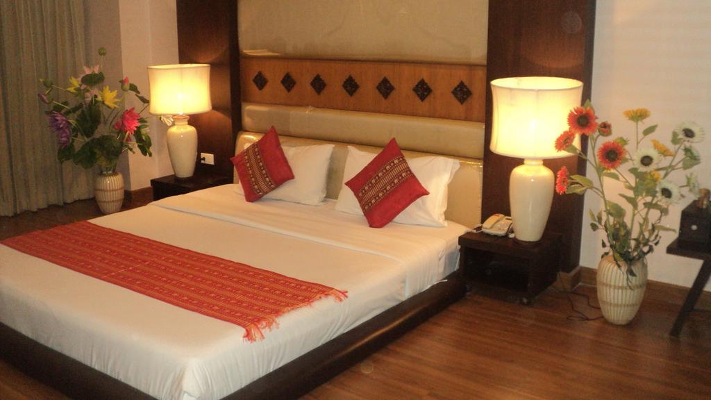 Ayutthaya Thenee Hotel Room photo